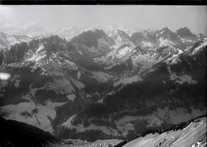 ETH-BIB-Gastlosen, Wandflue, Dent de Ruth v. N. aus 2500 m-Inlandflüge-LBS MH01-004550