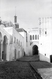 ETH-BIB-Gasse in Tanger-Nordafrikaflug 1932-LBS MH02-13-0460