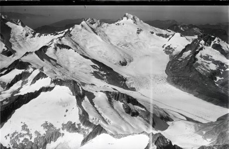 ETH-BIB-Gauligletscher, Ewigschneehorn, Lauteraarsattel, Wetterhörner-Inlandflüge-LBS MH01-005505