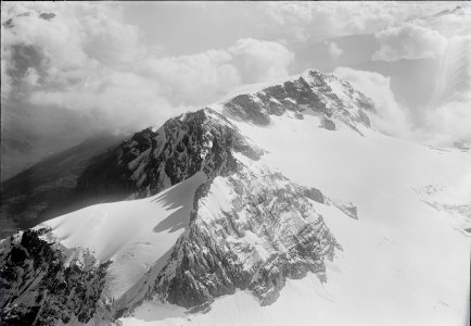 ETH-BIB-Gemsfairenstock, Claridenfirn v. W. aus 3300 m-Inlandflüge-LBS MH01-004743