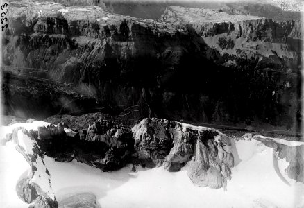 ETH-BIB-Gemsfairenstock, Klausenpass, Glatten, Mären. Teufelsstöcke, Klausenpass v. S. aus 4000 m-Inlandflüge-LBS MH01-002253
