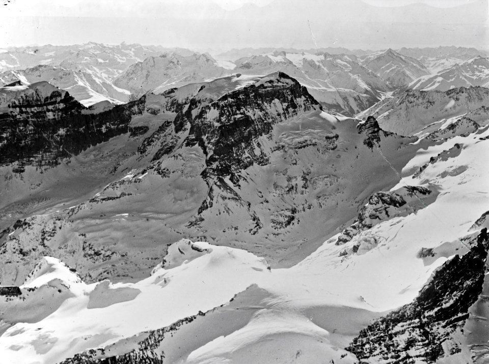 ETH-BIB-Gemsfairenstock, Tödi v. N. aus 3800 m-Inlandflüge-LBS MH01-000328