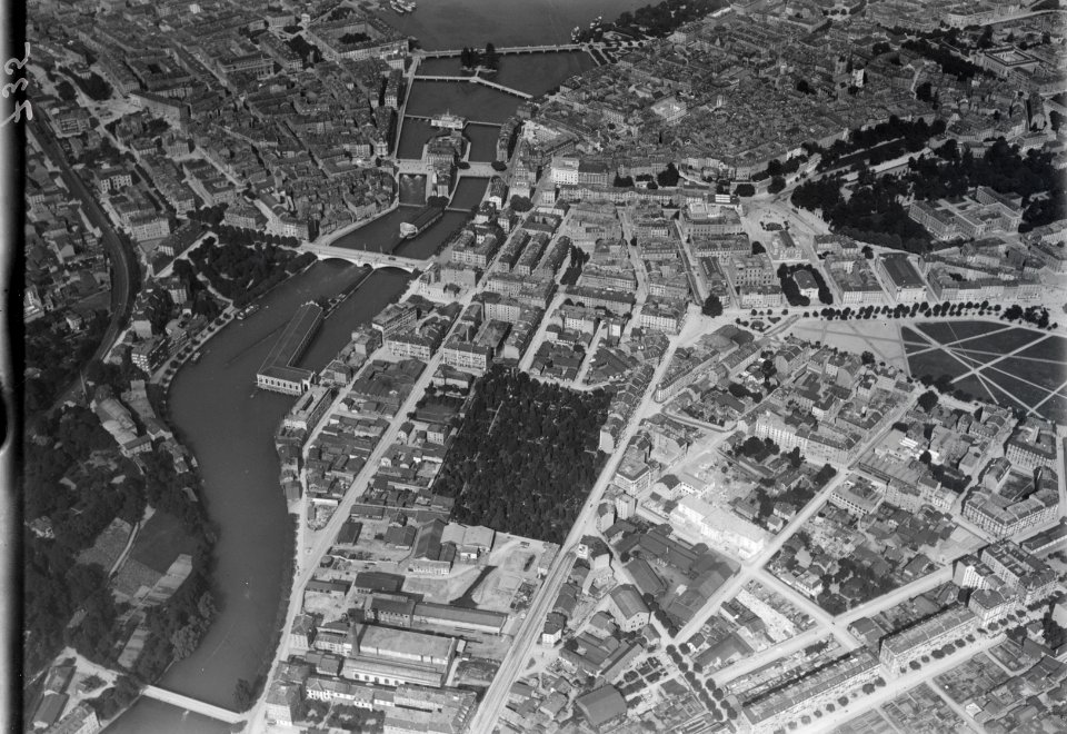 ETH-BIB-Genf = Genève, Plaine de Plainpalais, Rhône v. S. W. aus 500 m-Inlandflüge-LBS MH01-000735
