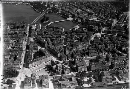 ETH-BIB-Genf = Genève, Quai du Mont Blanc, Ile Rousseau aus 200 m-Inlandflüge-LBS MH01-002053