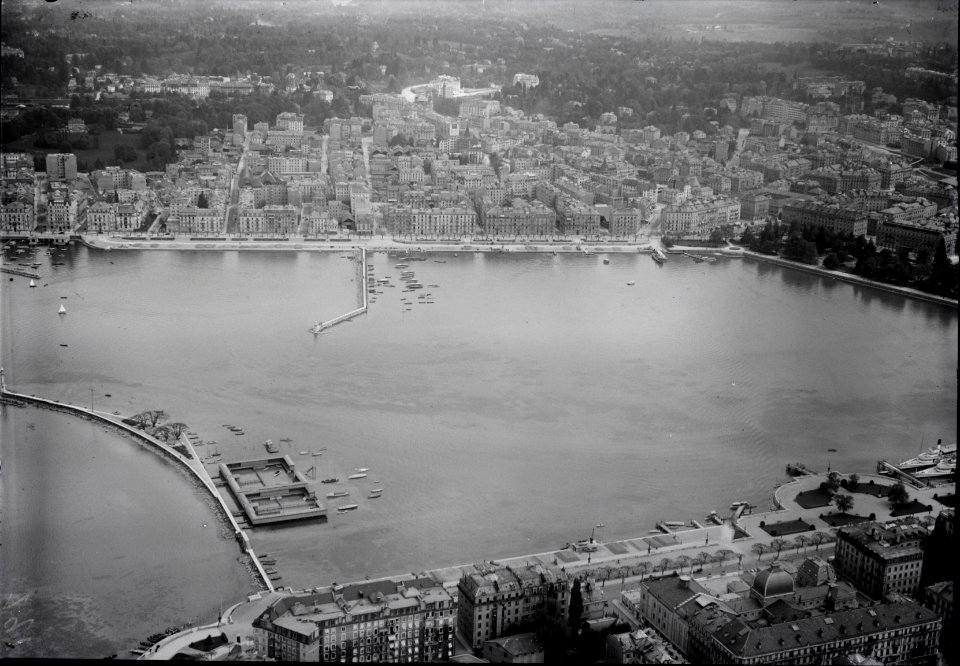 ETH-BIB-Genf = Genève, Quai du Mont Blanc, Bains aus 200 m-Inlandflüge-LBS MH01-004593