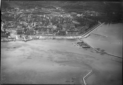 ETH-BIB-Genf = Genève, Quai du Mont Blanc, Bains, Kursaal aus 200 m-Inlandflüge-LBS MH01-004591