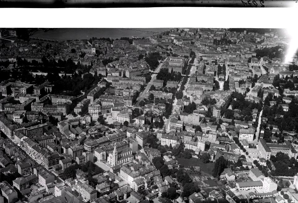 ETH-BIB-Genf = Genève, St. Léger, Malombré, Quartier Champel aus 200 m-Inlandflüge-LBS MH01-002071