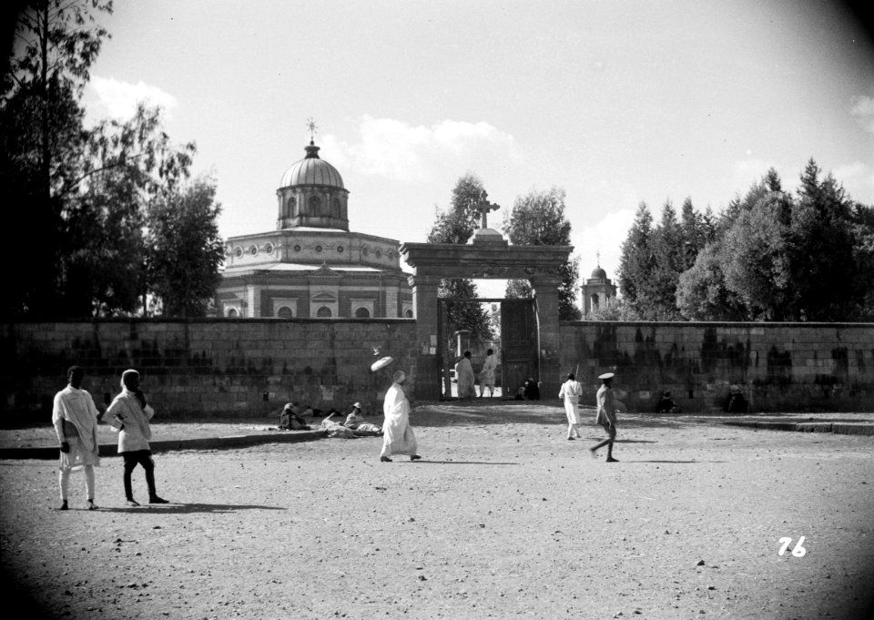 ETH-BIB-Georgiskirche in Addis Abeba-Abessinienflug 1934-LBS MH02-22-0457