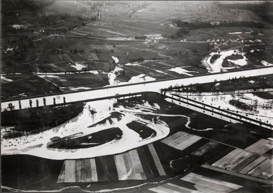 ETH-BIB-Geroldwsil, Überschwemmung am 15.05.1930-Inlandflüge-LBS MH01-006003-AL