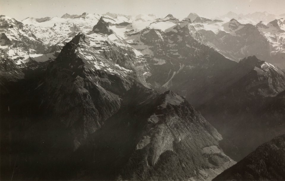 ETH-BIB-Gitschen, Uri Rotstock, Titlis, Kleintal v. N. O. aus 2600 m-Inlandflüge-LBS MH01-005613