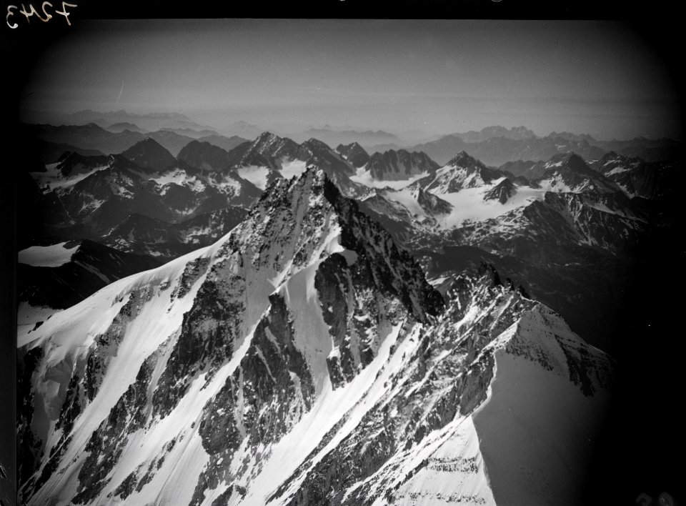 ETH-BIB-Gipfelpartie des Grossglockner von Norden-Inlandflüge-LBS MH01-007243