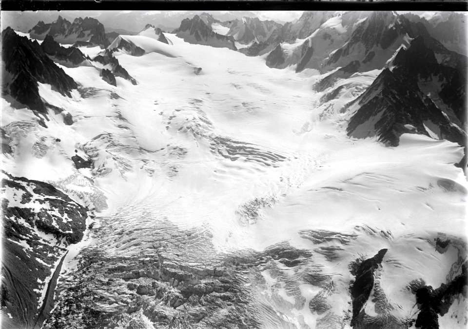 ETH-BIB-Glacier du Tour v. N. W. aus 3200 m-Inlandflüge-LBS MH01-005233