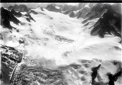 ETH-BIB-Glacier du Tour v. N. W. aus 3200 m-Inlandflüge-LBS MH01-005233