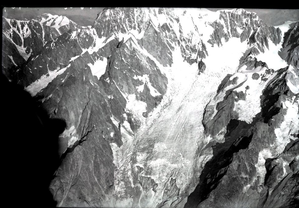 ETH-BIB-Glacier della Brenva v. O.-Inlandflüge-LBS MH01-007427