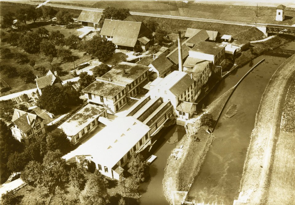 ETH-BIB-Glattbrugg, Firma Richard Hauser, Teppichfabrik und Gurtenweberei-Inlandflüge-LBS MH03-1762