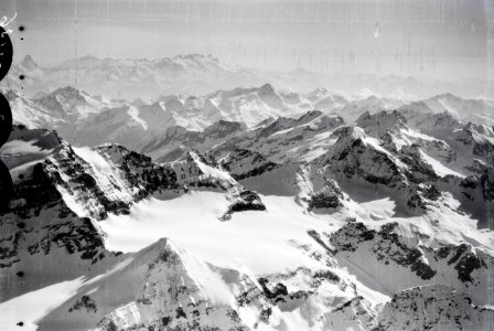 ETH-BIB-Gletscher von Noaschetta (Gran Paradiso), Tresenta - Monte Rafre - Monte Rosa von S.W. aus 4800 m Höhe-Mittelmeerflug 1928-LBS MH02-05-0136