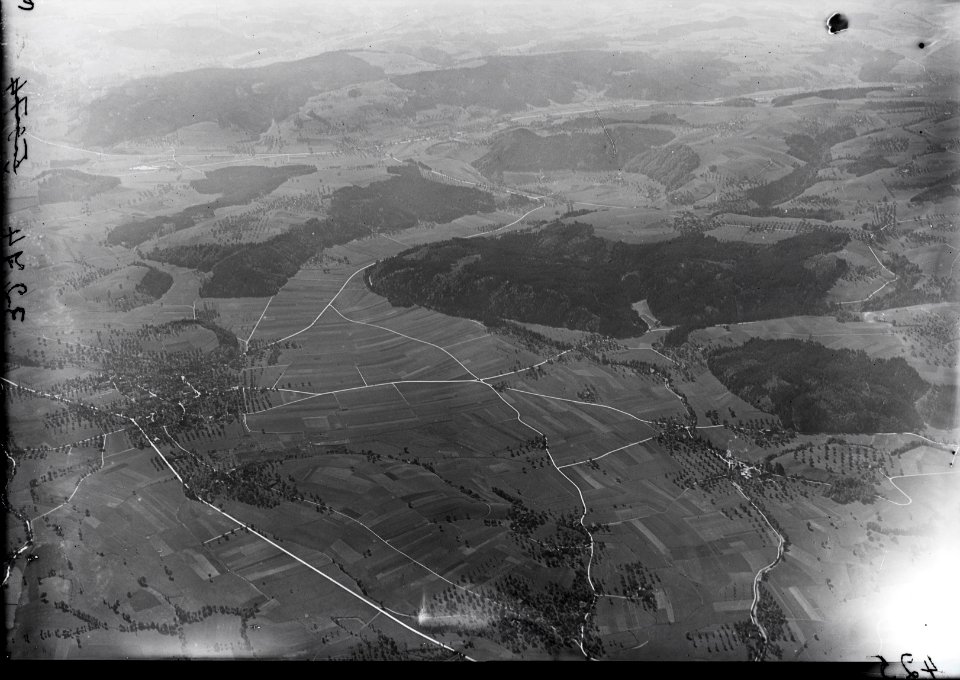 ETH-BIB-Gläng, Schötz, Niderwil, Ohmstal, Bodenberg, Willbrig v. N. aus 3000 m-Inlandflüge-LBS MH01-003274