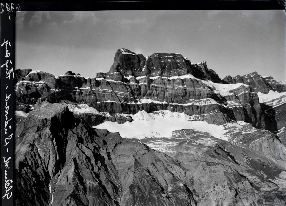 ETH-BIB-Glärnisch, Südwand aus 2500 m-Inlandflüge-LBS MH01-006392