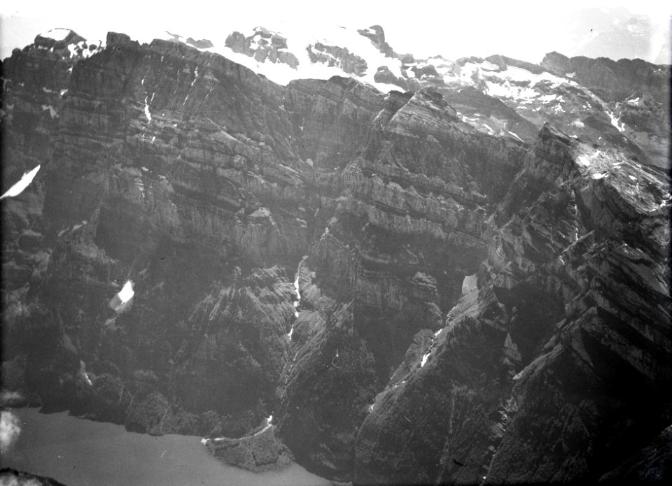 ETH-BIB-Glärnisch-Nordwand, Klöntalersee aus 3200 m-Inlandflüge-LBS MH01-006531