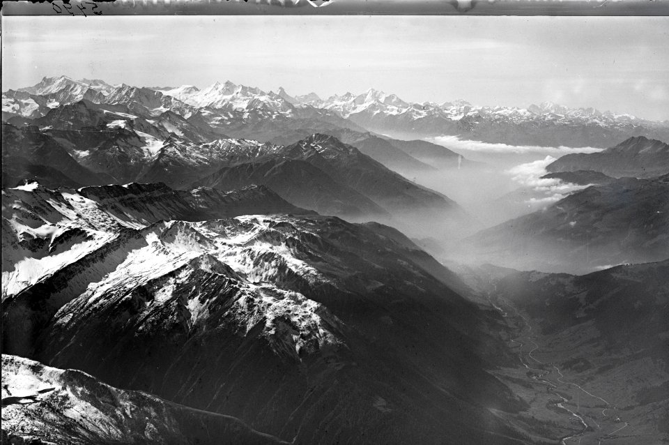 ETH-BIB-Goms, Brudelhorn, Blinnenhorn, Oberwallis, Monte Rosa, Mischabelgruppe, Matterhorn, Weisshorn-Inlandflüge-LBS MH01-005490