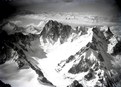ETH-BIB-Grandes Jorasses, Dent du Géant v. N.-Inlandflüge-LBS MH01-006755