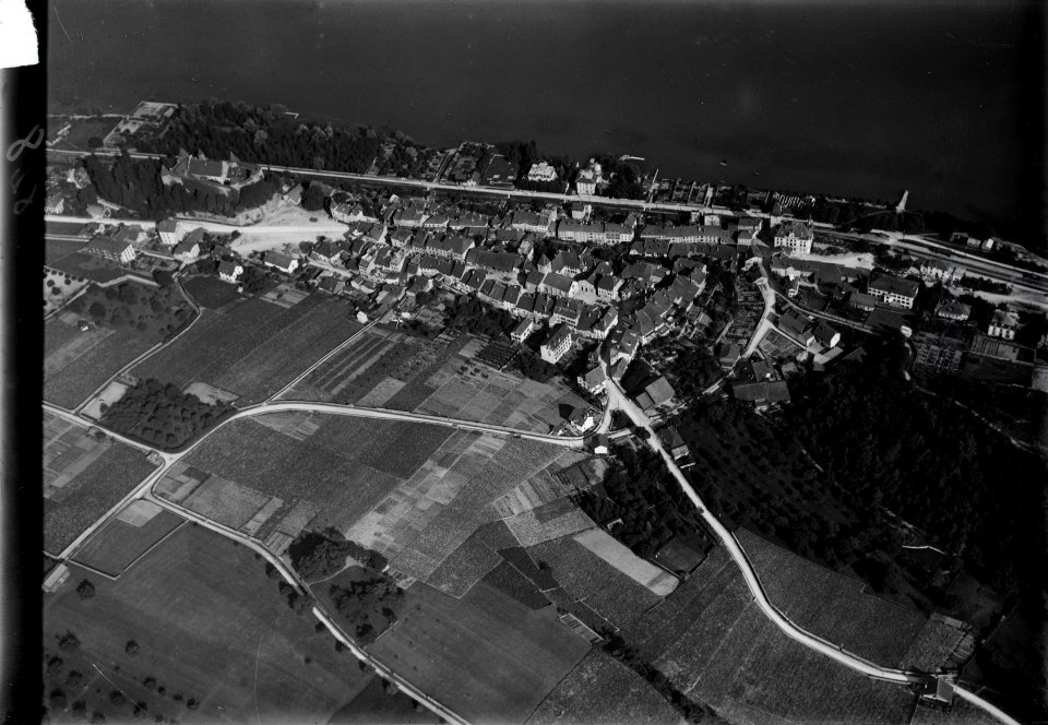 ETH-BIB-Grandson v. N. O. aus 500 m-Inlandflüge-LBS MH01-000828