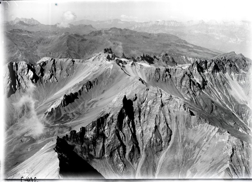 ETH-BIB-Graue Hörner, Pizol, Churfirsten v. S. aus 3000 m-Inlandflüge-LBS MH01-003043