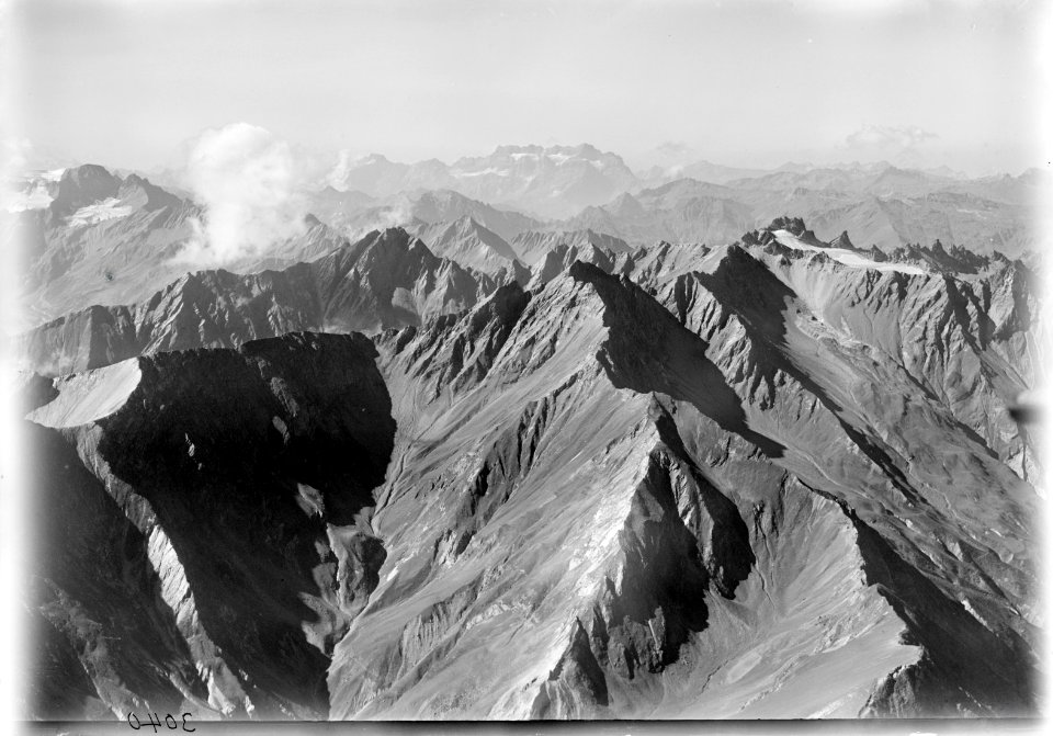 ETH-BIB-Graue Hörner, Pizol, Glärnisch v. S. O. aus 3200 m-Inlandflüge-LBS MH01-003040