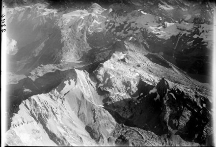 ETH-BIB-Graustock, Titlis, Trübsee, Engstlensee, Wendenstöcke aus 4000 m-Inlandflüge-LBS MH01-002390