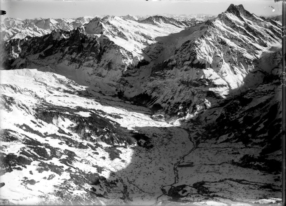 ETH-BIB-Grindelwald, Schreckhorn, Wetterhorn aus 3600 m-Inlandflüge-LBS MH01-000279