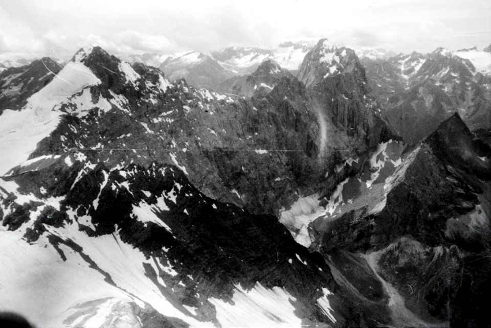 ETH-BIB-Gross Ruchen, Gross Windgällen-Weitere-LBS MH02-21-0003