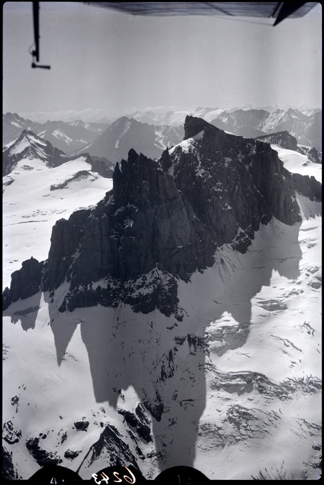 ETH-BIB-Gross Spannort v. N. W. aus 3200 m-Inlandflüge-LBS MH01-006243