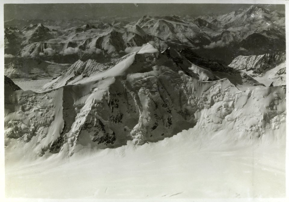 ETH-BIB-Grosses Aletschhorn, Monte Leone v. N. aus 5000 m-Inlandflüge-LBS MH01-000467-AL