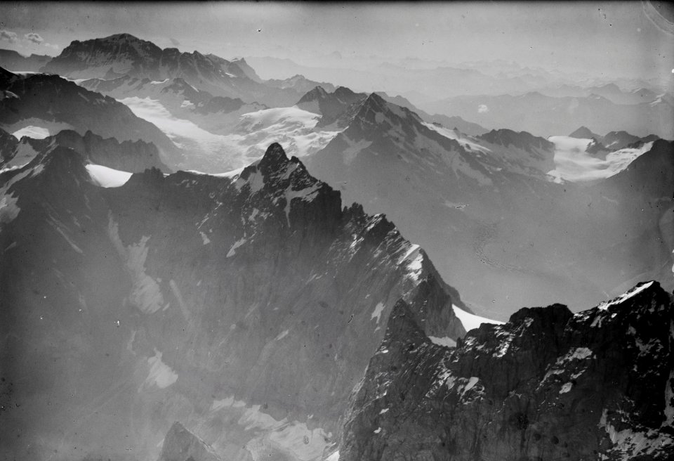 ETH-BIB-GrossRuchen, Düssitstock, Tödi v. N. O. aus 3600 m-Inlandflüge-LBS MH01-000184