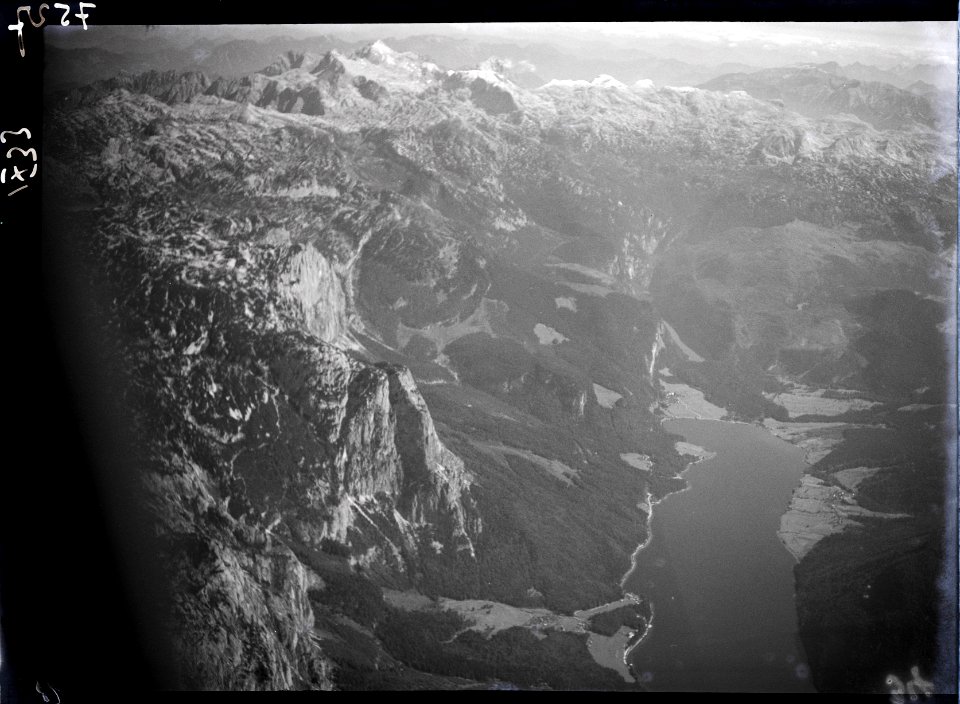 ETH-BIB-Grundlsee im steirischen Salzkammergut-Inlandflüge-LBS MH01-007527