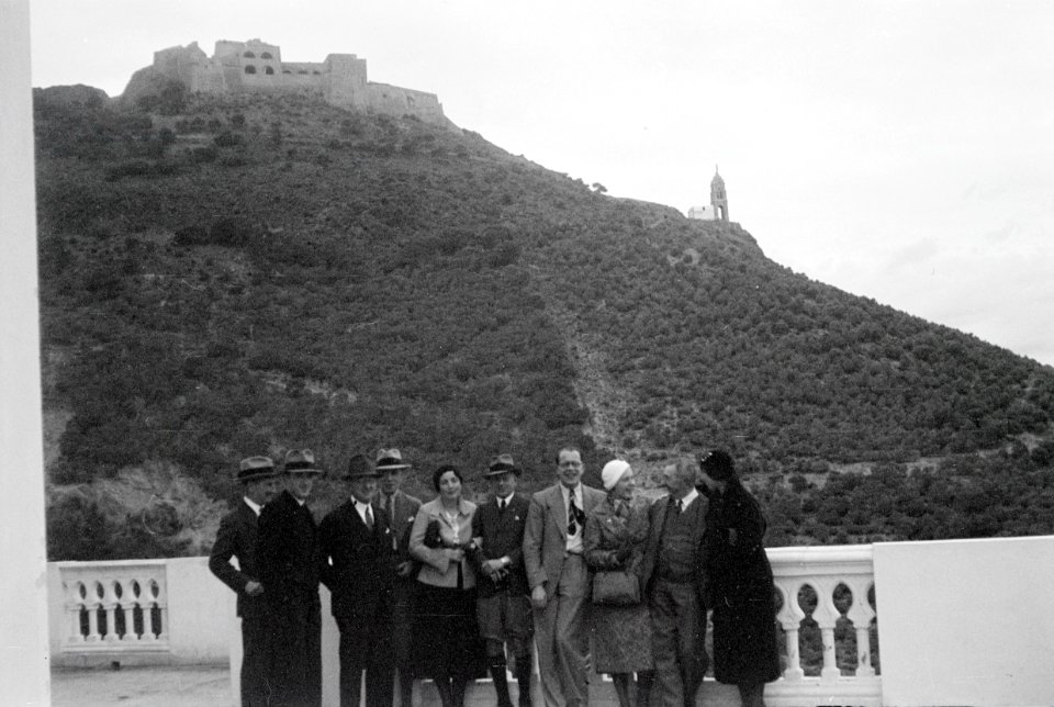 ETH-BIB-Gruppe auf Terrasse bei Oran-Nordafrikaflug 1932-LBS MH02-13-0112