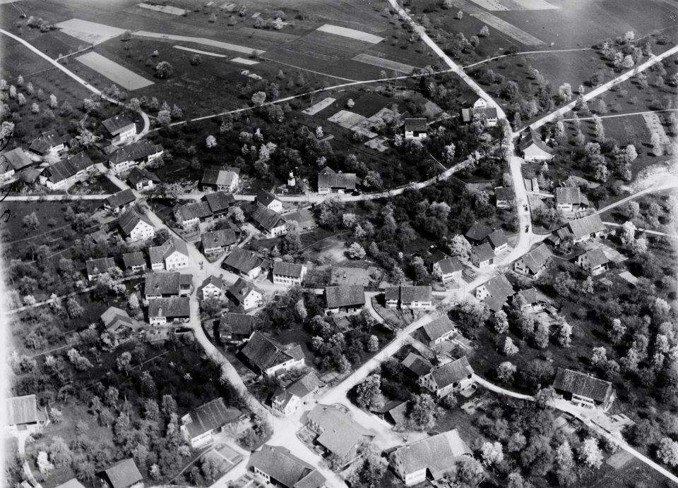 ETH-BIB-Gutenswil v. S. aus 300 m-Inlandflüge-LBS MH01-002626