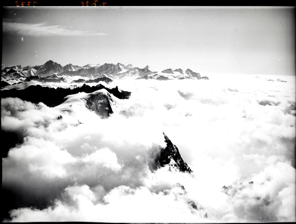 ETH-BIB-Gwächtenhorn, Berneralpen v. N. O. aus 4000 m-Inlandflüge-LBS MH01-007775