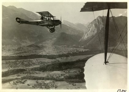 ETH-BIB-Haefeli DH-3 M IIIa, CH-550 mit Burgfluh und Wimmis aus 2000 m-Inlandflüge-LBS MH01-001200-AL