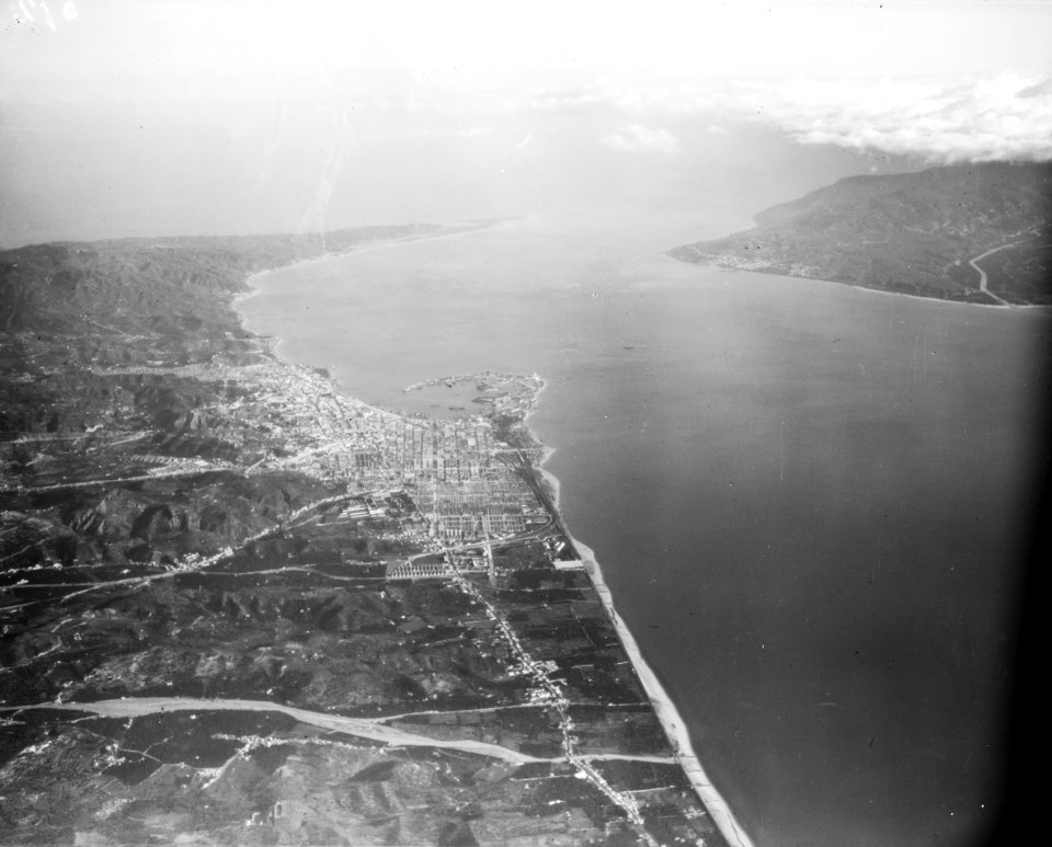 ETH-BIB-Hafen von Messina-Kilimanjaroflug 1929-30-LBS MH02-07-0572