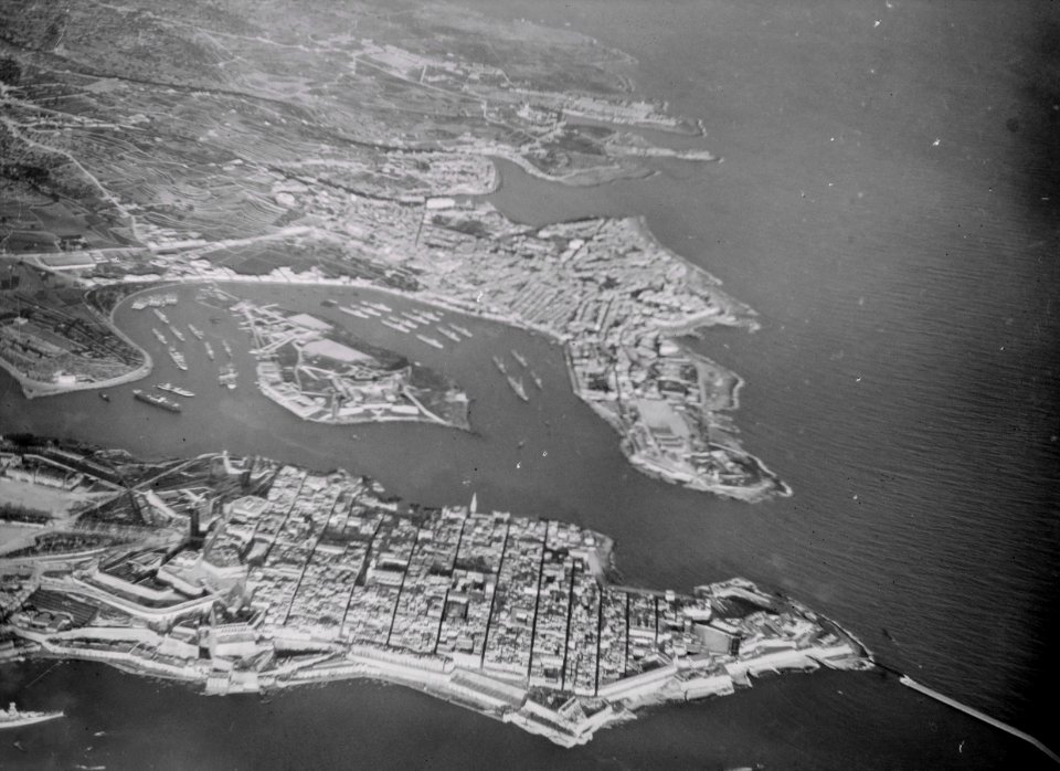 ETH-BIB-Hafen von Valletta, Malta-Kilimanjaroflug 1929-30-LBS MH02-07-0140