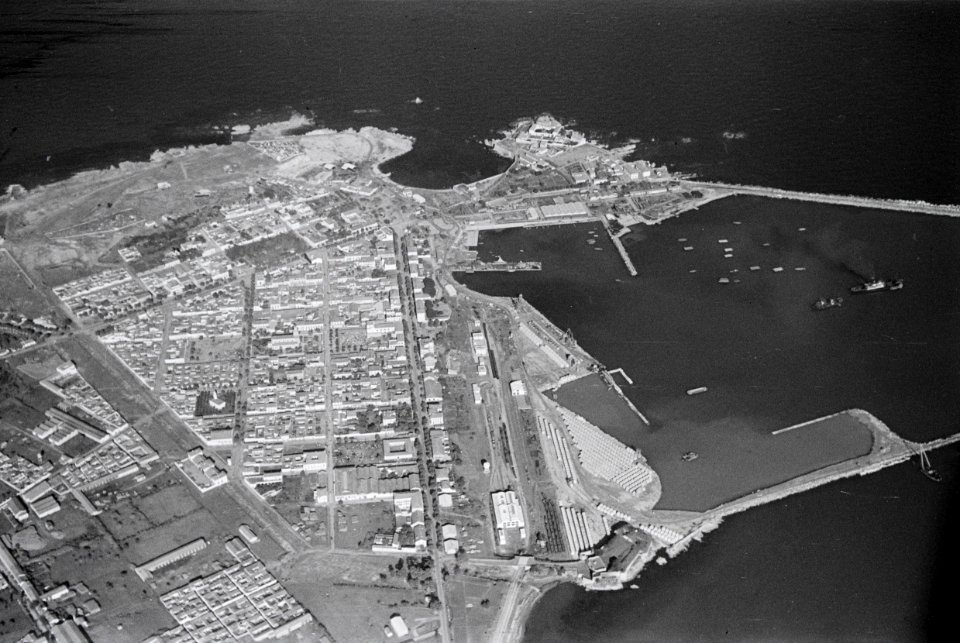 ETH-BIB-Hafen zwischen Tunis und Algier-Nordafrikaflug 1932-LBS MH02-13-0071