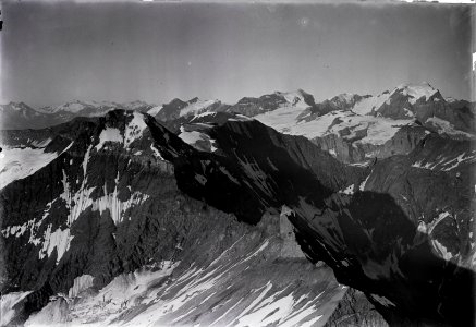 ETH-BIB-Hausstock, Bifertenstock, Tödi v. O. aus 3000 m-Inlandflüge-LBS MH01-003780