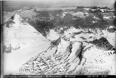 ETH-BIB-Hausstock, Meiergletscher, Glatscher da Mer, Glärnisch v. S. O. aus 4000 m-Inlandflüge-LBS MH01-002518