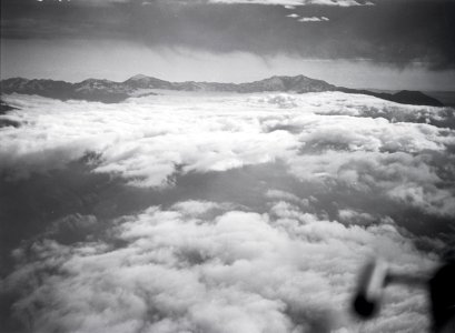 ETH-BIB-Hoch über den Wolken erheben sich die Riffberge Marokkos, aus 2600 m Höhe-Tschadseeflug 1930-31-LBS MH02-08-0451