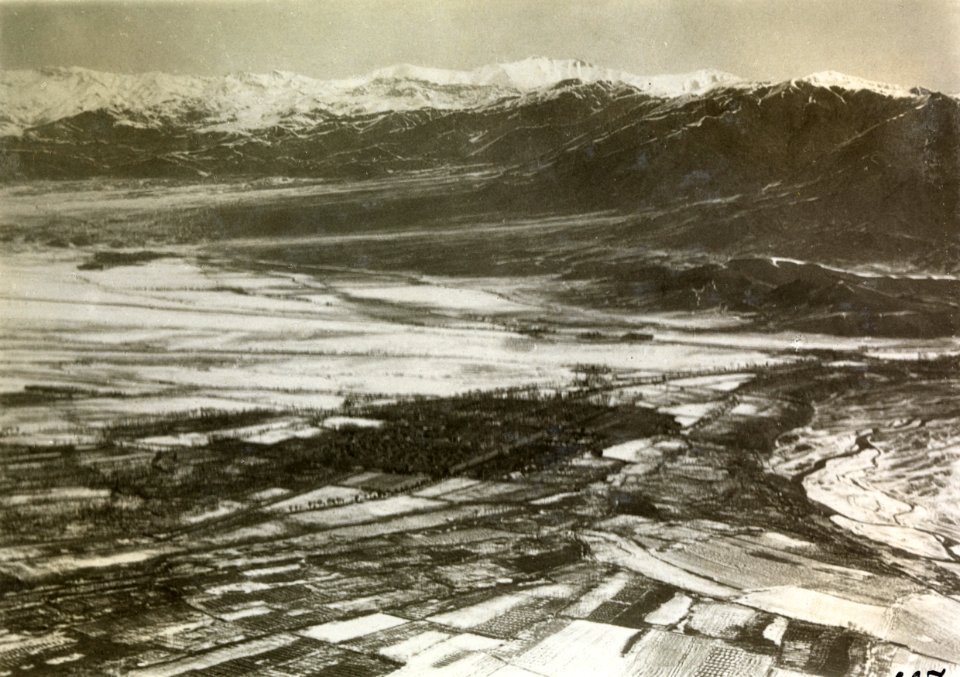 ETH-BIB-Hochebene von Teheran mit Elburs-Persienflug 1924-1925-LBS MH02-02-0107-AL-FL