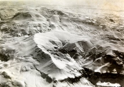 ETH-BIB-Hochgebirge östlich vom Manjil-Pass aus 3600 m Höhe-Persienflug 1924-1925-LBS MH02-02-0117-AL-FL