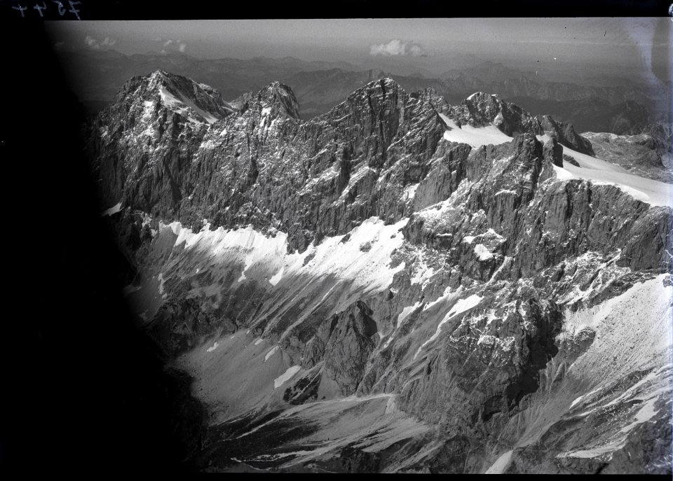 ETH-BIB-Hoher Dachstein, Südwand-Inlandflüge-LBS MH01-007544
