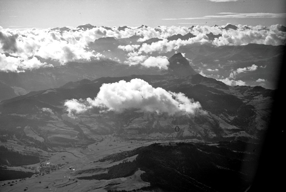 ETH-BIB-Hochstuckli, Mythen-Inlandflüge-LBS MH05-53-09