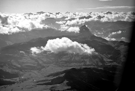 ETH-BIB-Hochstuckli, Mythen-Inlandflüge-LBS MH05-53-09